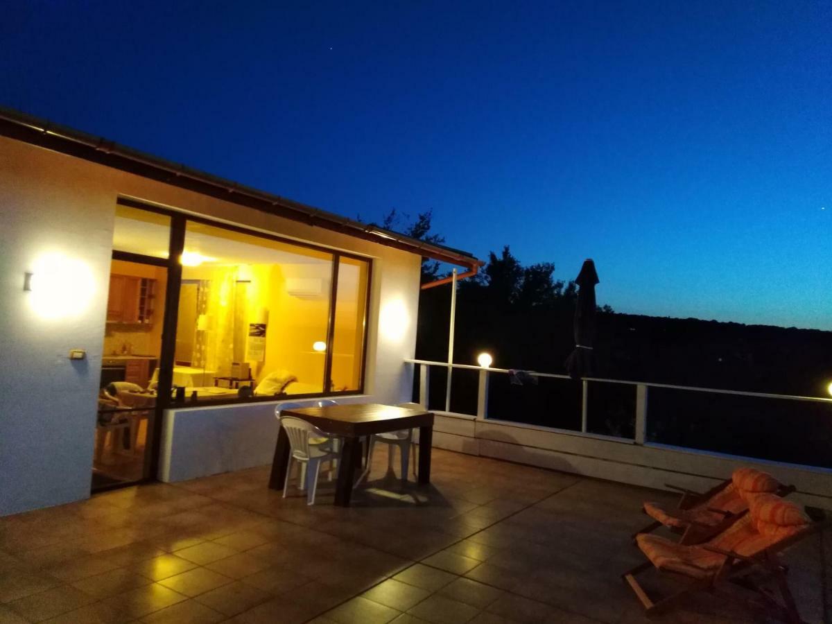 Apartament Zaliva Varna Exterior foto